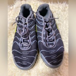Men’s Grey Nike Air Max Plus